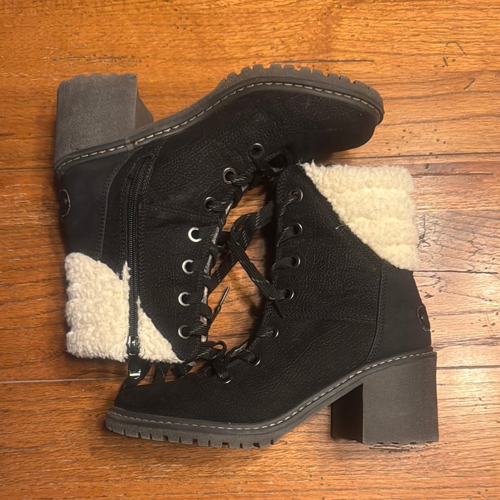 Roxy Black and Cream Lace Up Boots
